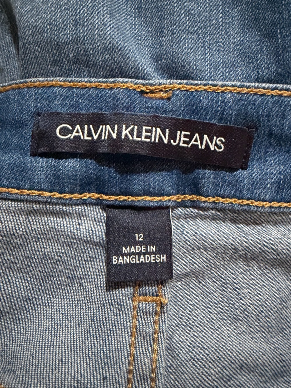 Calvin Klein Jeans Blue Rolled-Hem Denim Shorts Size 12 - Picture 6 of 7